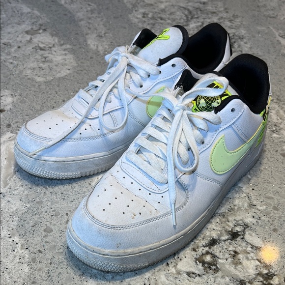 Men’s Nike Air Force 1 ‘07 LV8 \